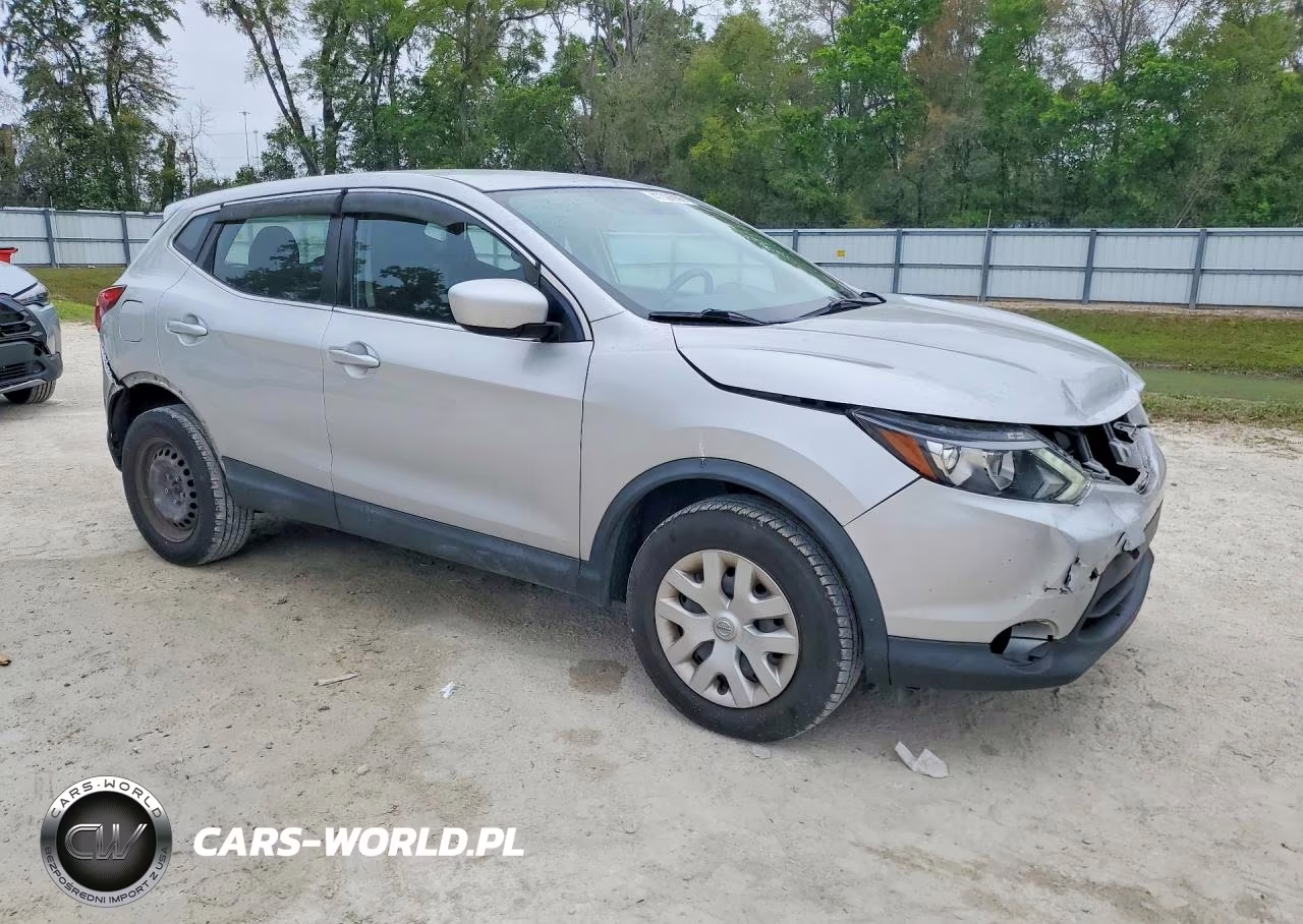 2019 Nissan Rogue Sport S VIN:JN1BJ1CR3KW628658 - 4