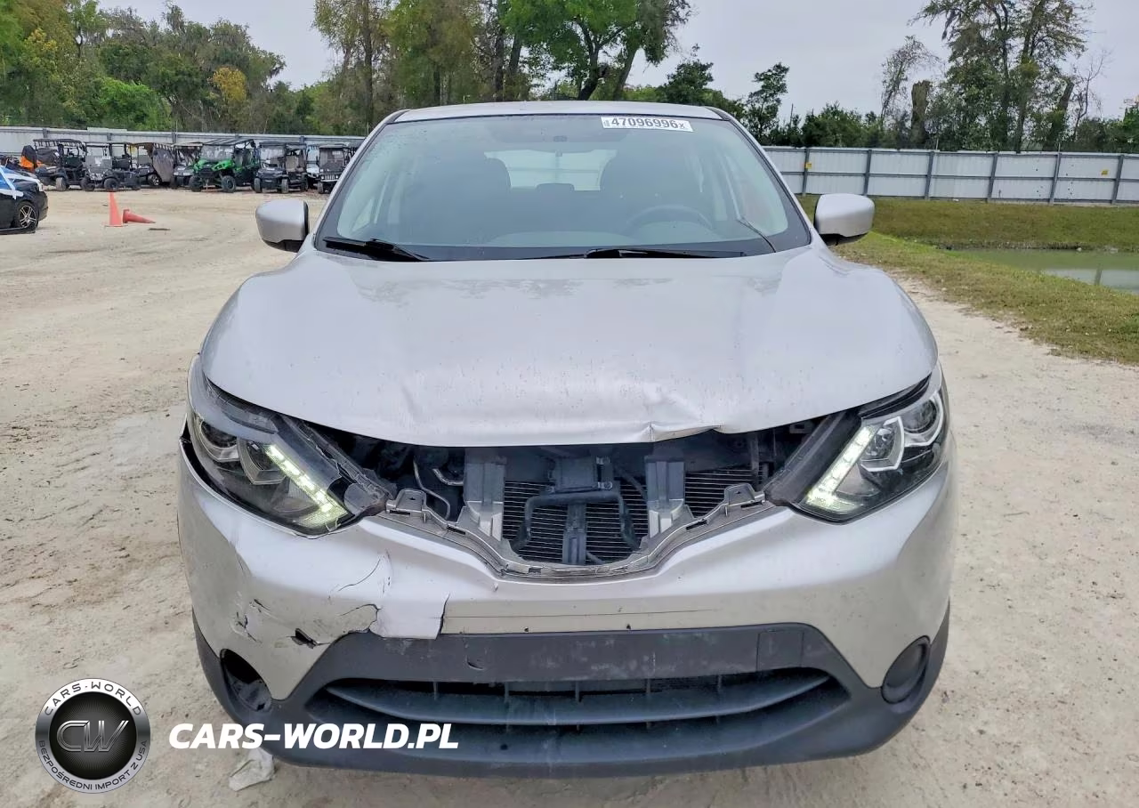 2019 Nissan Rogue Sport S VIN:JN1BJ1CR3KW628658 - 5