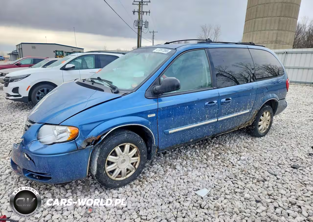 2005 Chrysler Town & Country Touring
