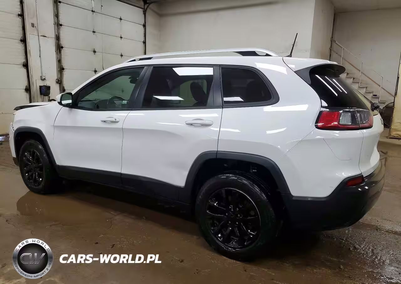 2020 Jeep Cherokee Latitude VIN:1C4PJMCBXLD530912 - 2