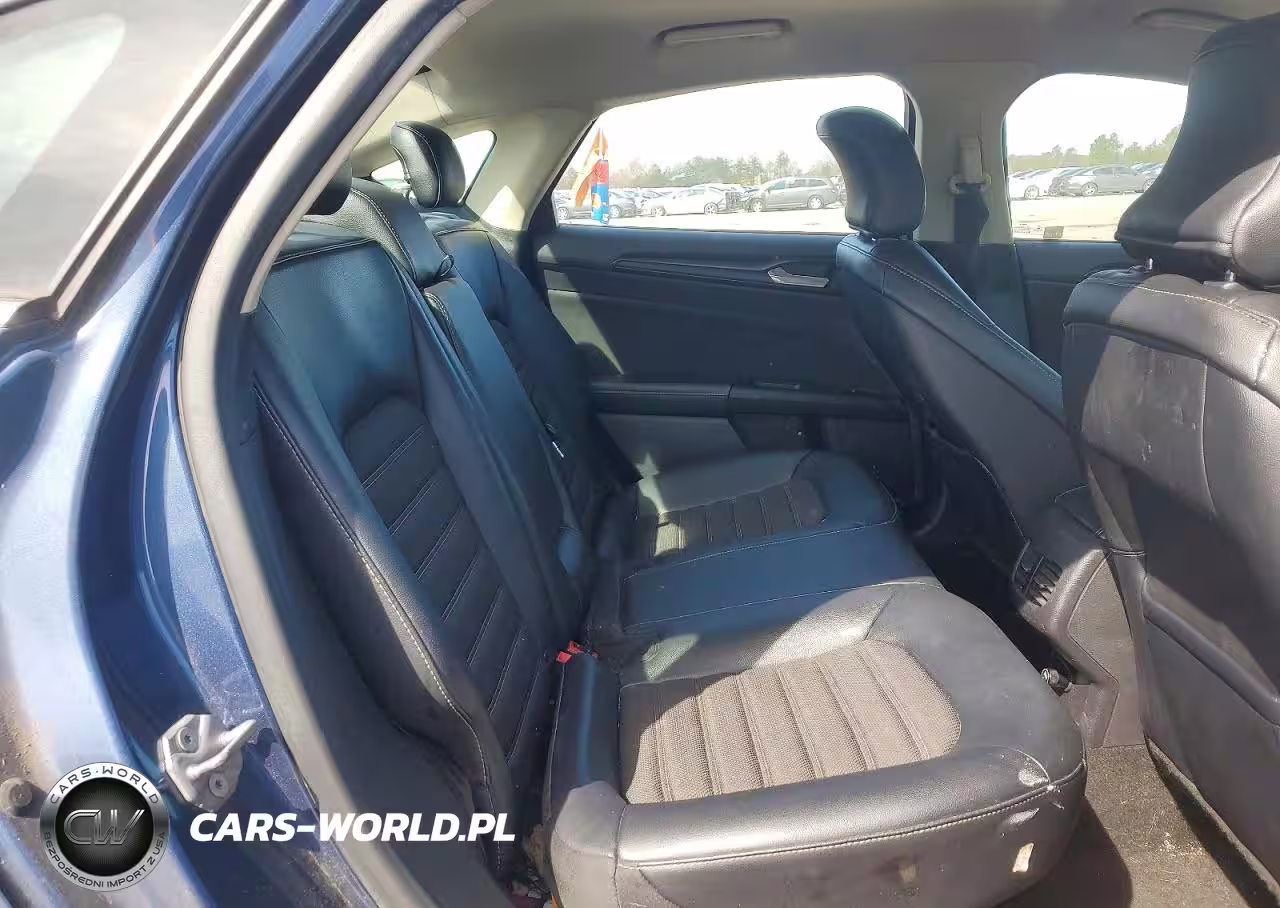 2018 Ford Fusion Se Hybrid VIN:3FA6P0LU2JR137842 - 10