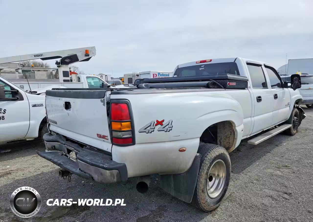 2007 GMC New Sierra K3500 VIN:1GTJK33D27F170754 - 3