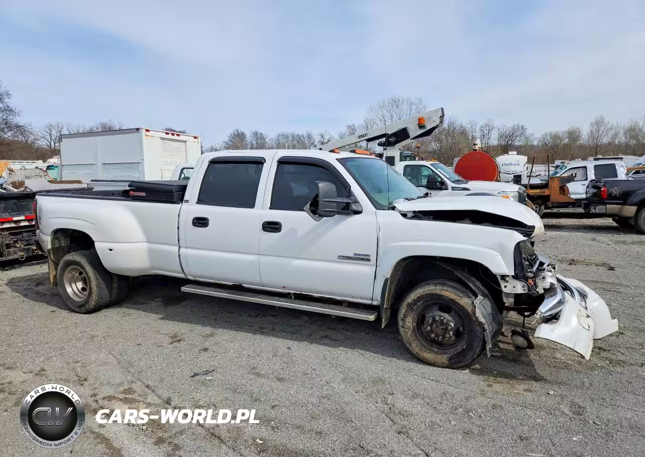2007 GMC New Sierra K3500 VIN:1GTJK33D27F170754 - 4