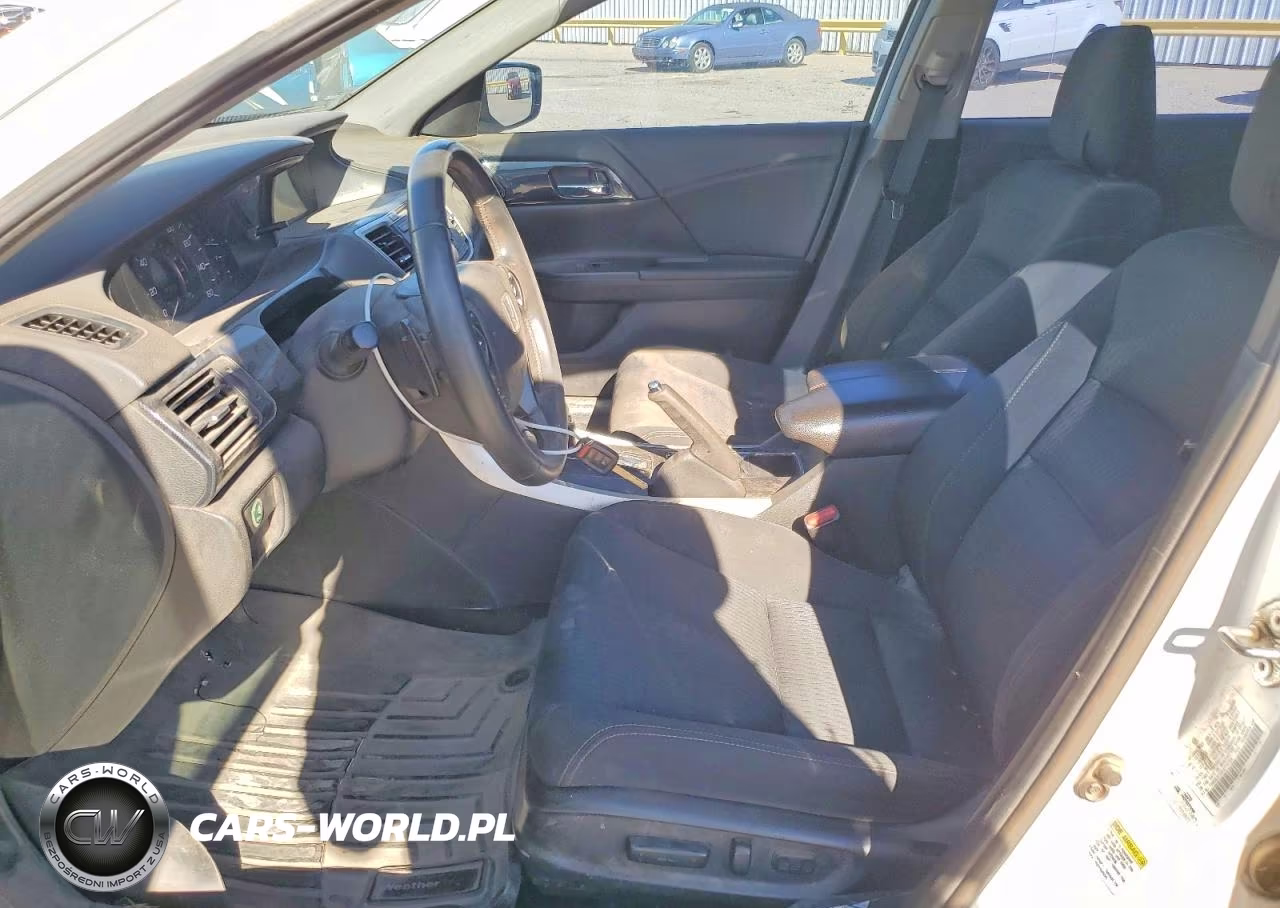 2015 Honda Accord Sport VIN:1HGCR2F53FA114788 - 7