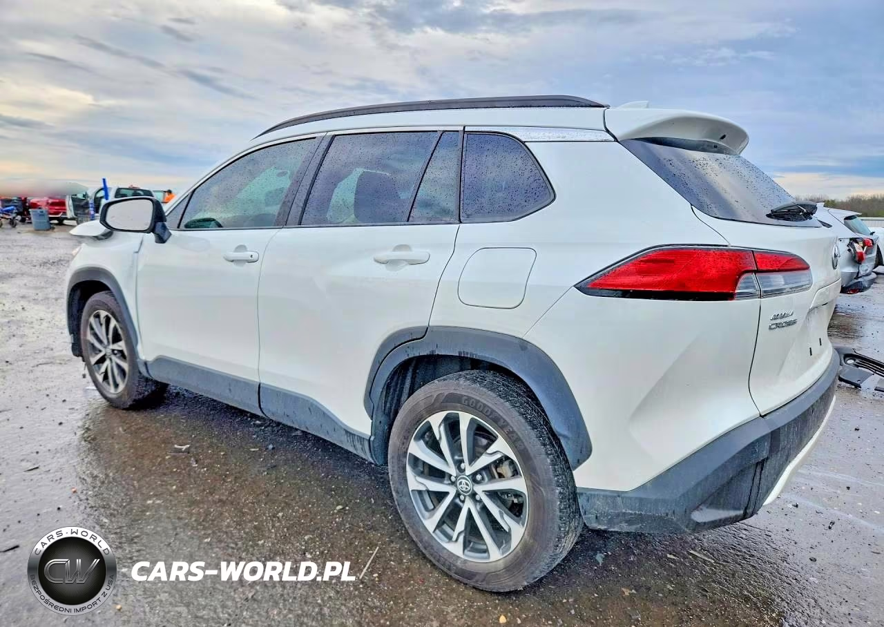2024 Toyota Corolla Cross Xle VIN:7MUDAABG8RV109045 - 2
