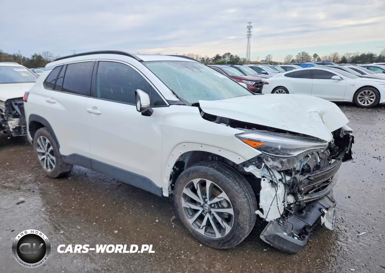2024 Toyota Corolla Cross Xle VIN:7MUDAABG8RV109045 - 4