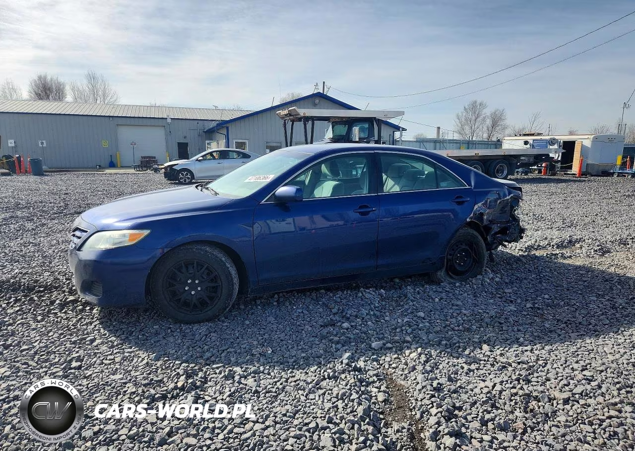 2011 Toyota Camry Base – zdjęcie 1 z 12