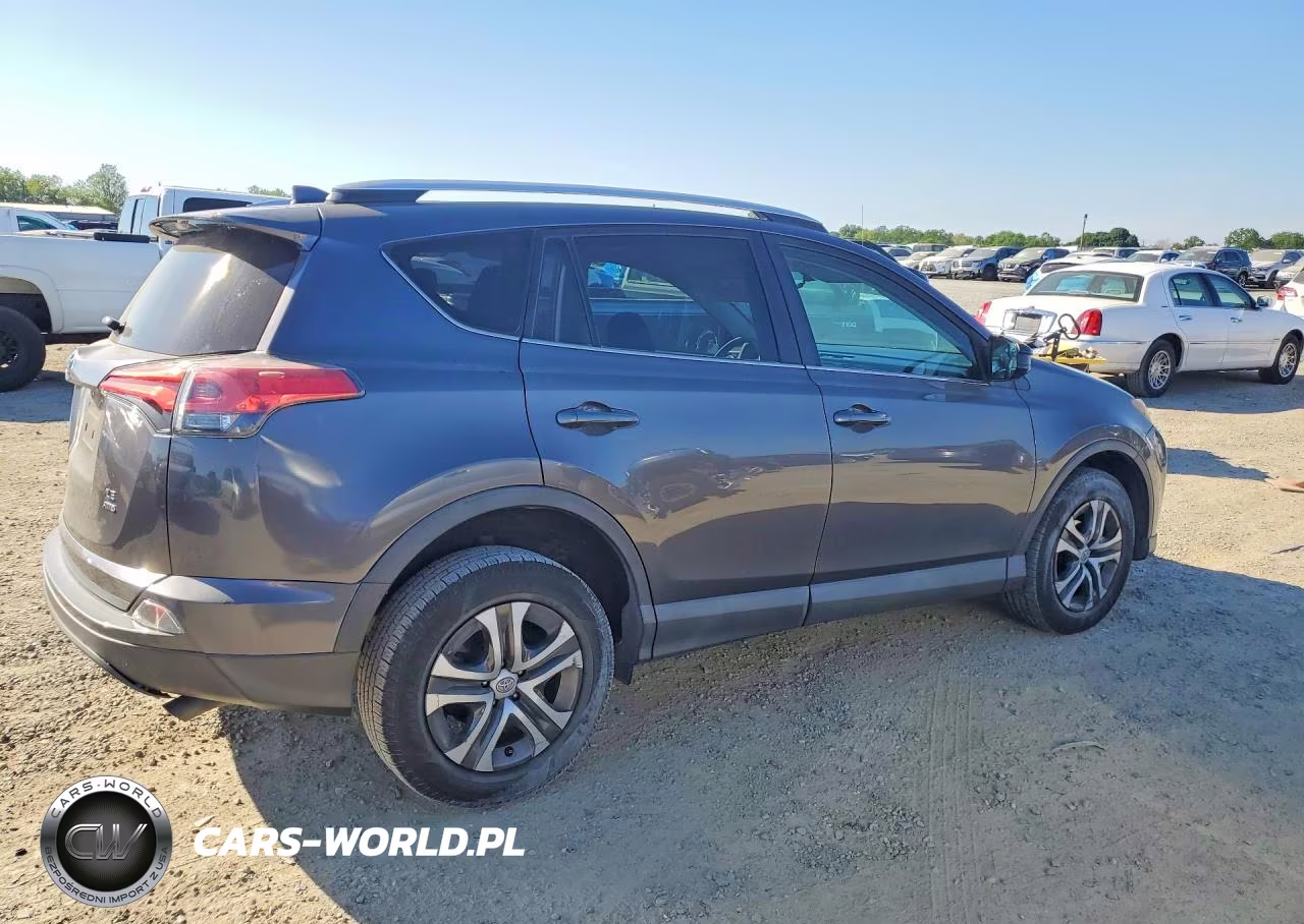 2016 Toyota Rav4 Le VIN:2T3BFREV9GW484238 - 3