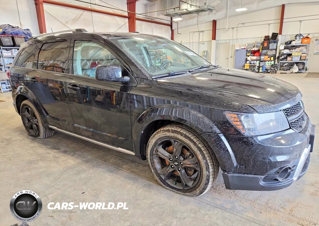 2018 Dodge Journey Crossroad VIN:3C4PDDGG9JT430322 - 4