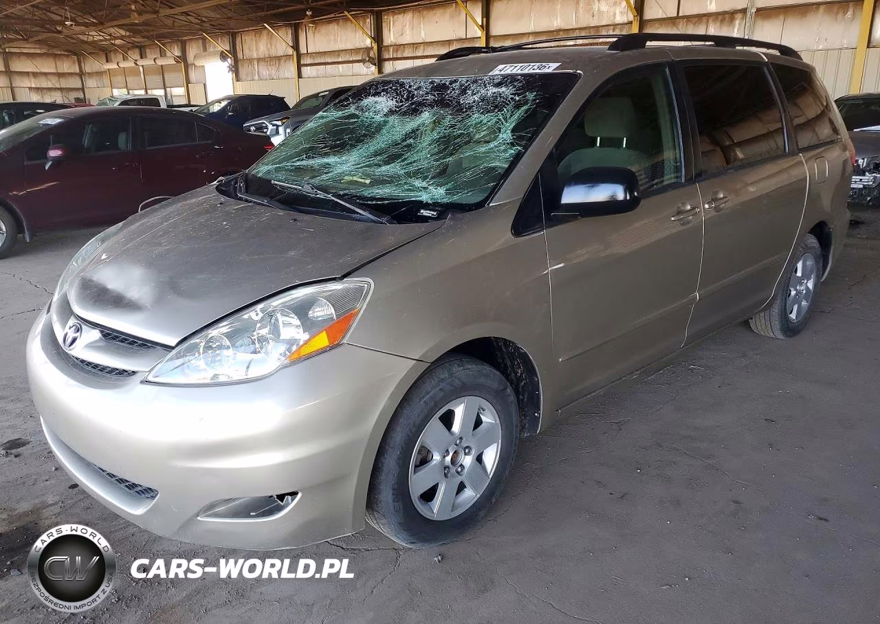 2007 Toyota Sienna Le 8-Passenger