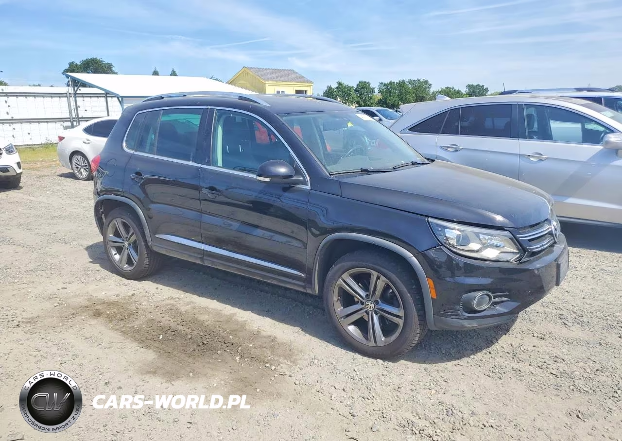 2017 Volkswagen Tiguan Sport VIN:WVGTV7AX6HK007761 - 4