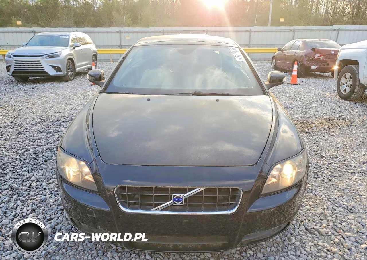 2011 Volvo C70 T5 VIN:YV1672MC3AJ093298 - 5