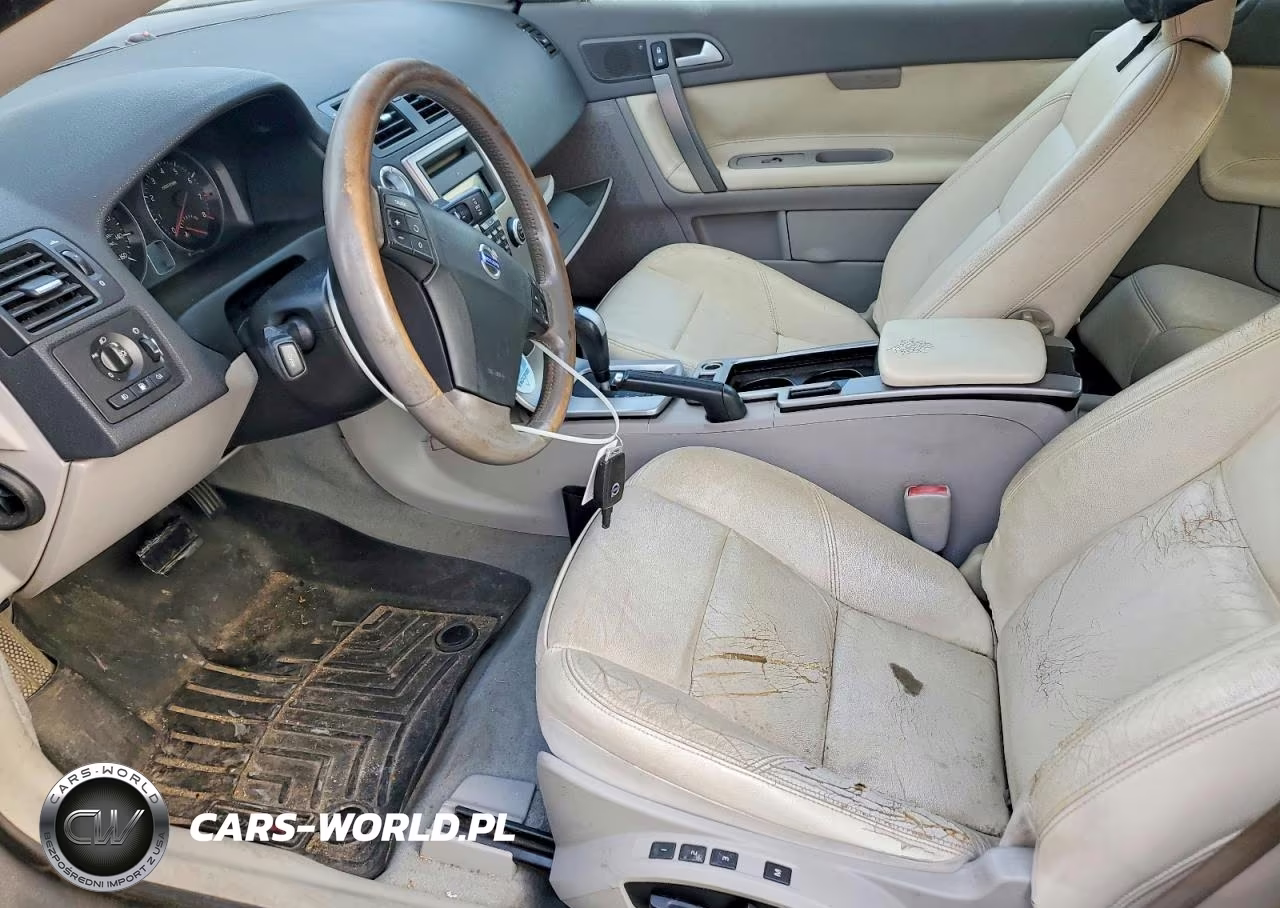2011 Volvo C70 T5 VIN:YV1672MC3AJ093298 - 7