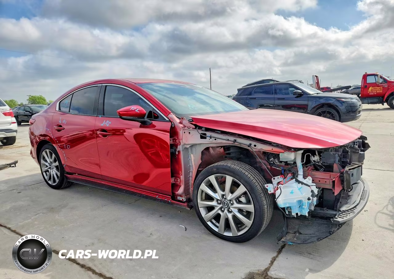 2023 Mazda 3 Premium VIN:3MZBPBDM9PM350017 - 4