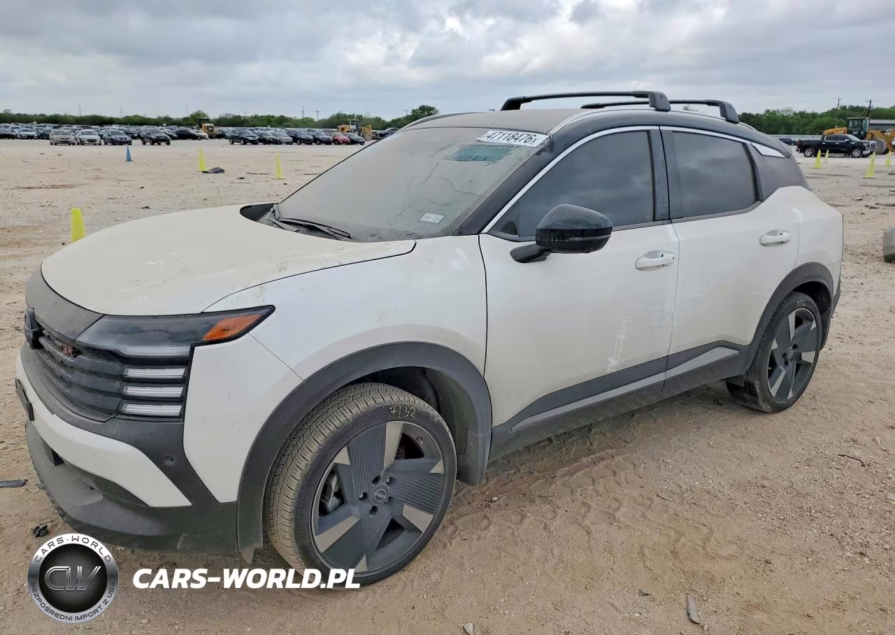 2025 Nissan Kicks S