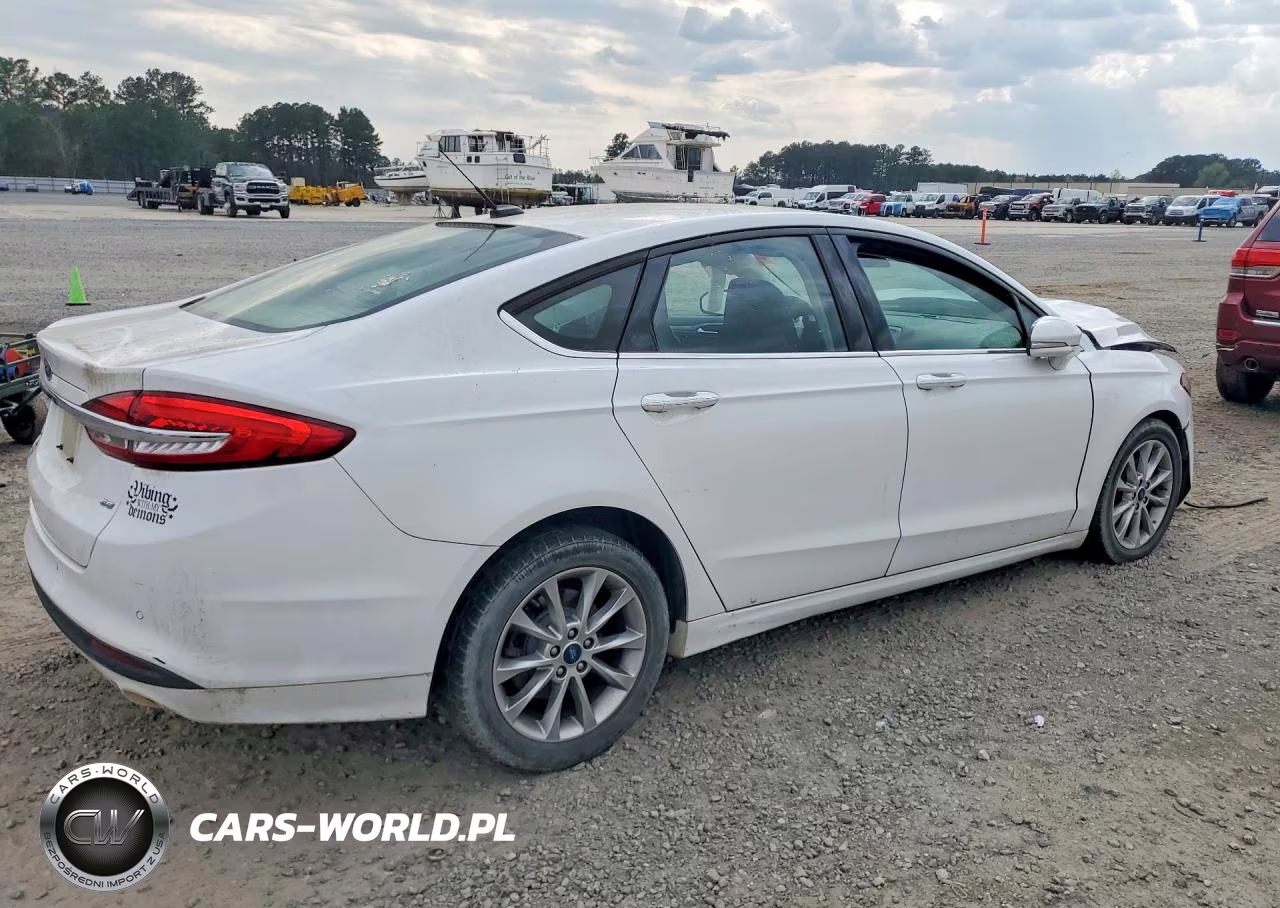 2017 Ford Fusion Se VIN:3FA6P0H70HR235412 - 3