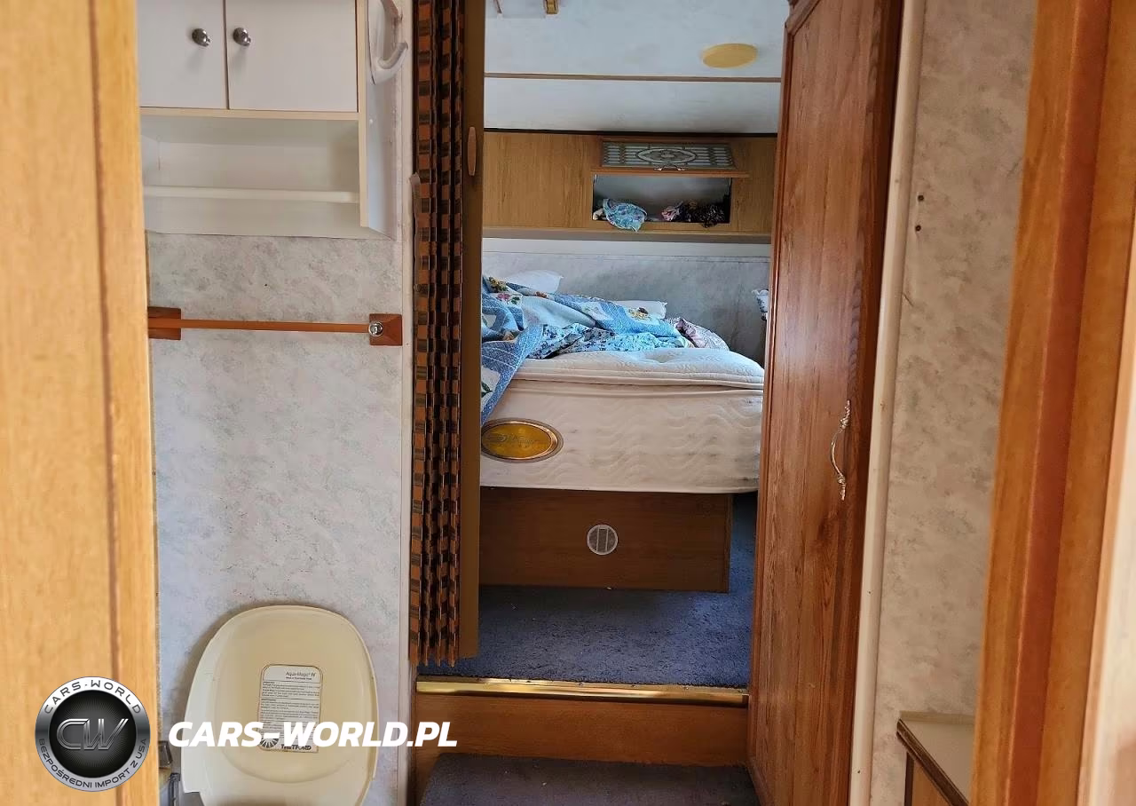 2024 Olympia Rv Marathon Camper VIN:1M93M0M25R1019077 - 6