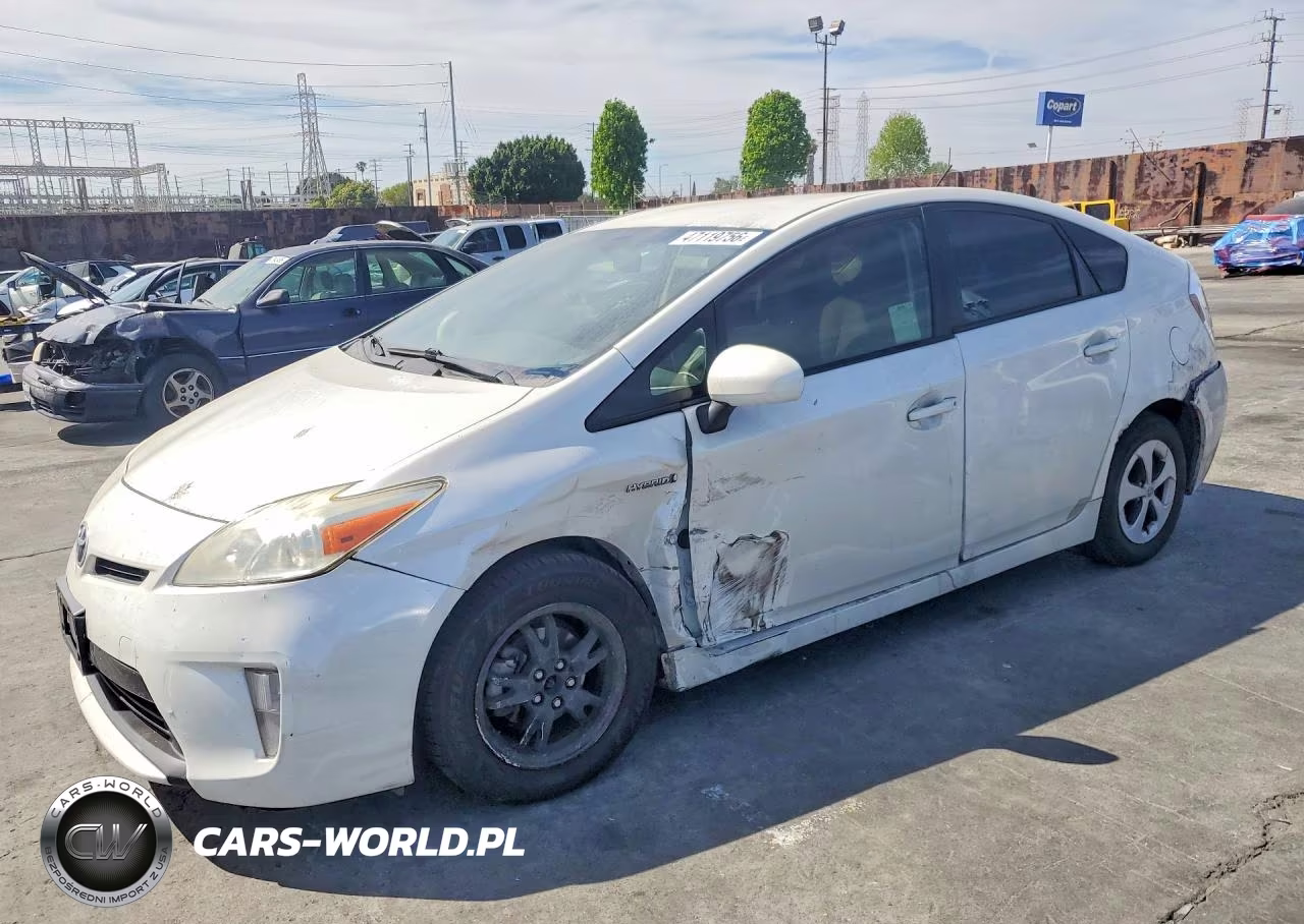 2014 Toyota Prius Three