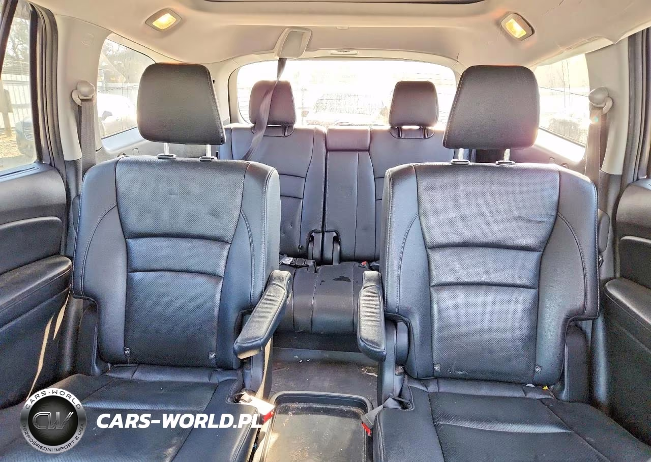 2017 Honda Pilot Elite VIN:5FNYF6H08HB092870 - 10