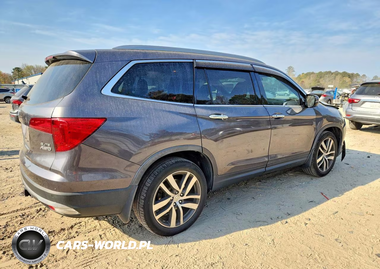 2017 Honda Pilot Elite VIN:5FNYF6H08HB092870 - 3