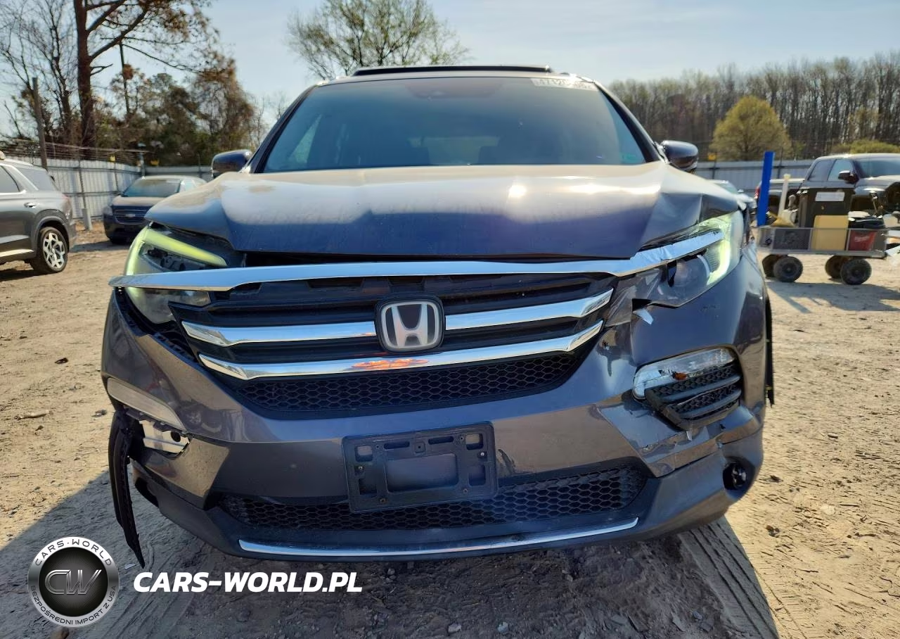 2017 Honda Pilot Elite VIN:5FNYF6H08HB092870 - 5