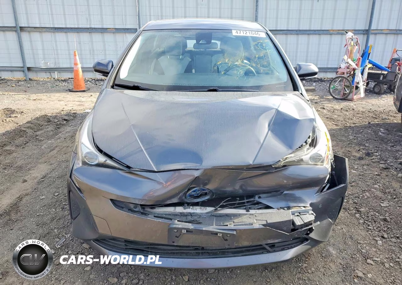 2017 Toyota Prius Two VIN:JTDKBRFU5H3044751 - 5