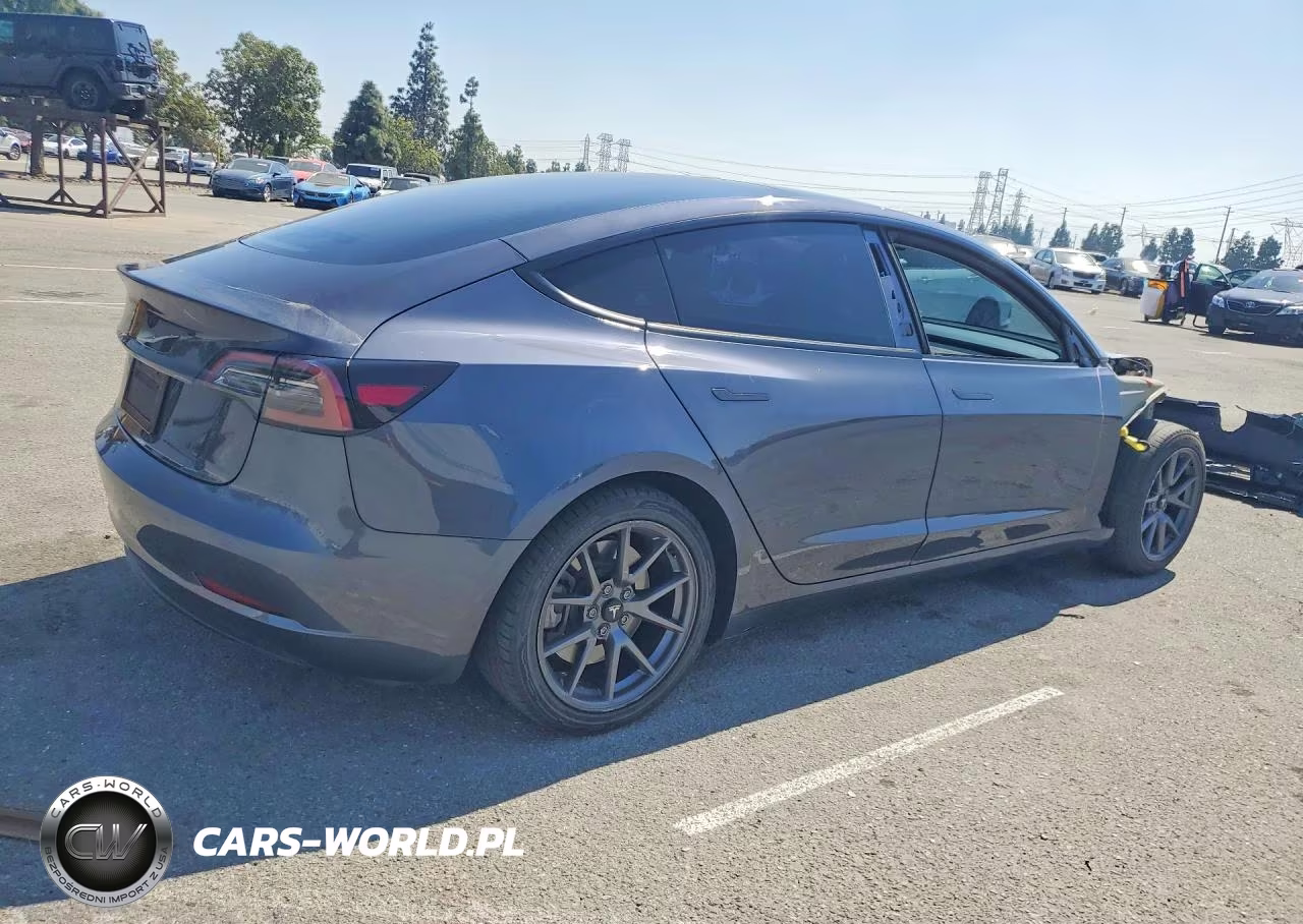 2023 Tesla Model 3 VIN:5YJ3E1EA0PF647533 - 3