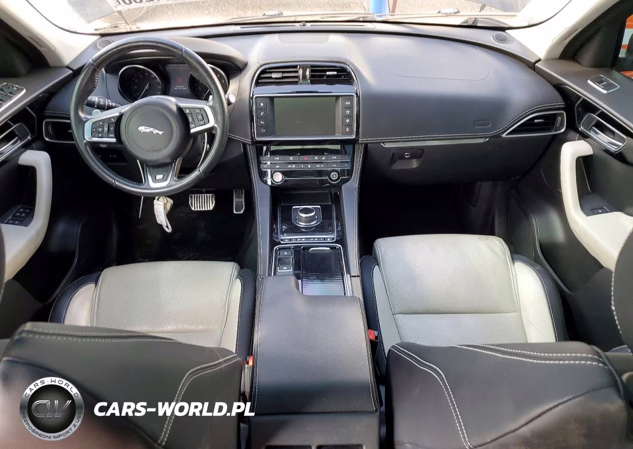 2018 Jaguar F-Pace R - Sport VIN:SADCL2GX5JA294627 - 8