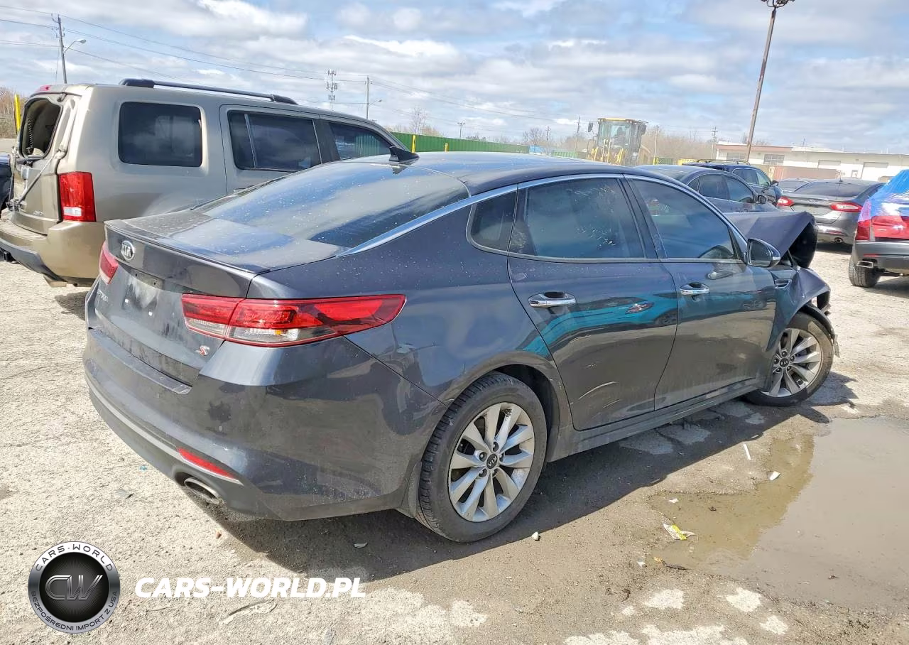 2018 Kia Optima S VIN:5XXGT4L36JG244836 - 3