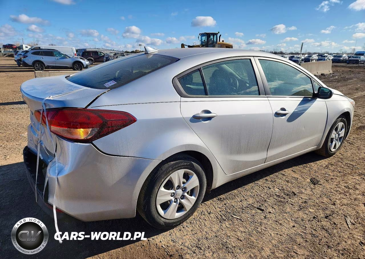 2018 Kia Forte Lx VIN:3KPFK4A71JE278857 - 3