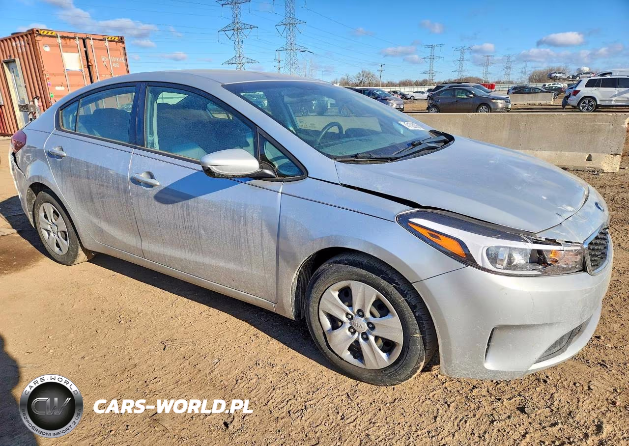 2018 Kia Forte Lx VIN:3KPFK4A71JE278857 - 4