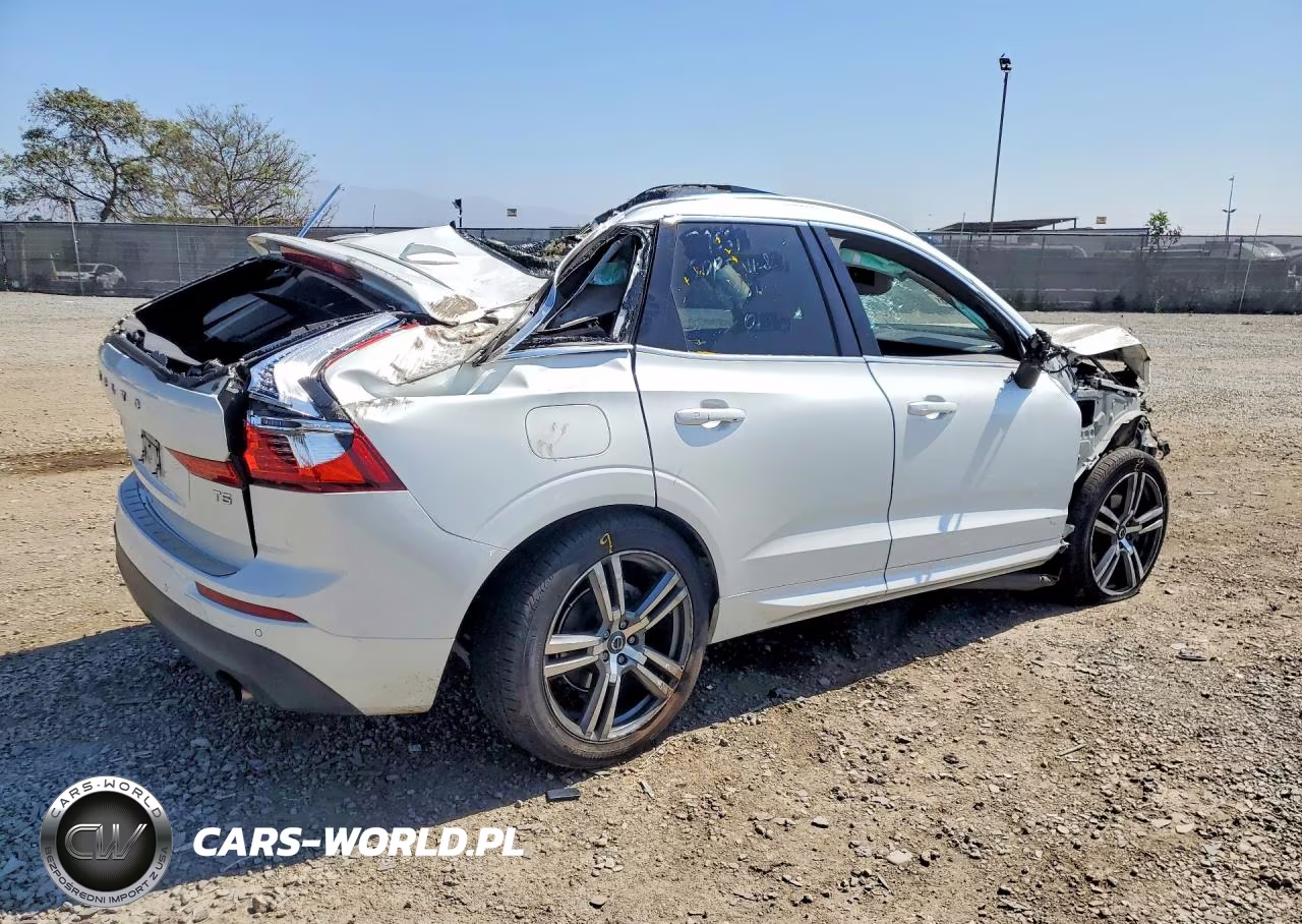 2020 Volvo Xc60 T5 Momentum VIN:YV4102DK9L1411971 - 3
