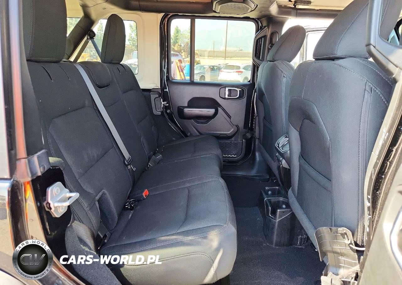 2020 Jeep Wrangler Unlimited Sport VIN:1C4HJXDN9LW159485 - 11