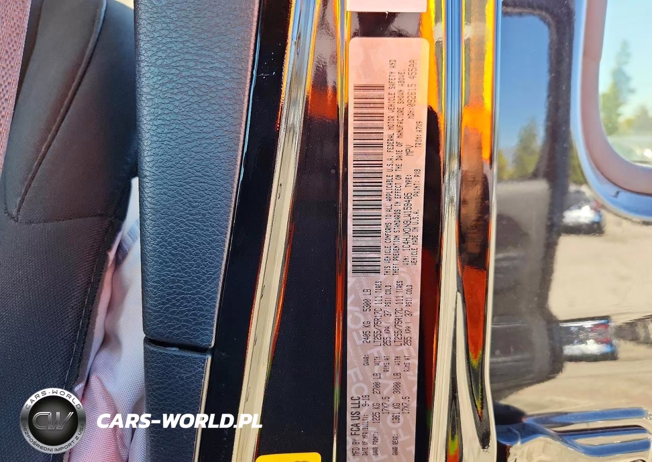 2020 Jeep Wrangler Unlimited Sport VIN:1C4HJXDN9LW159485 - 14