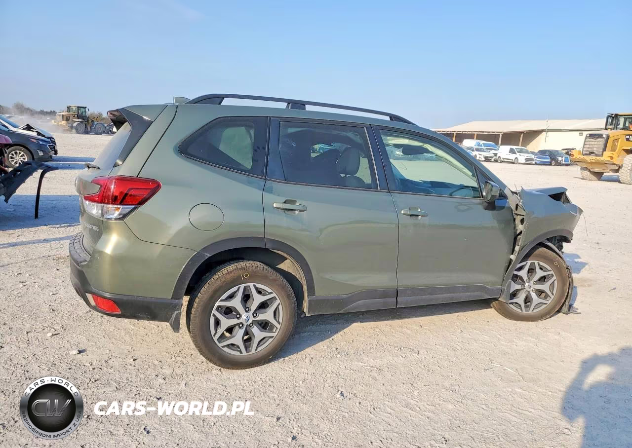 2021 Subaru Forester Premium VIN:JF2SKAFC3MH527288 - 3