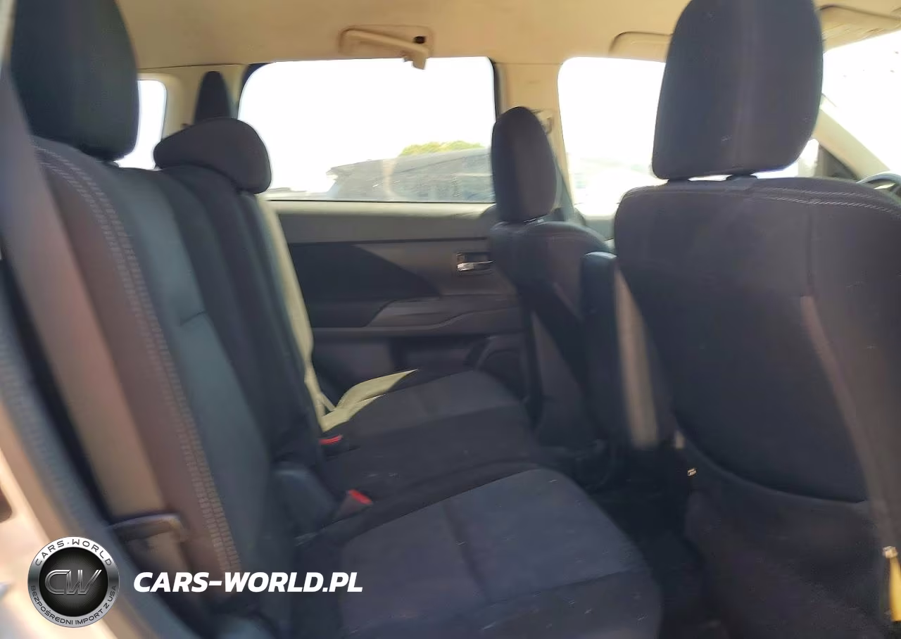 2018 Mitsubishi Outlander Se VIN:JA4AZ3A38JZ055386 - 10