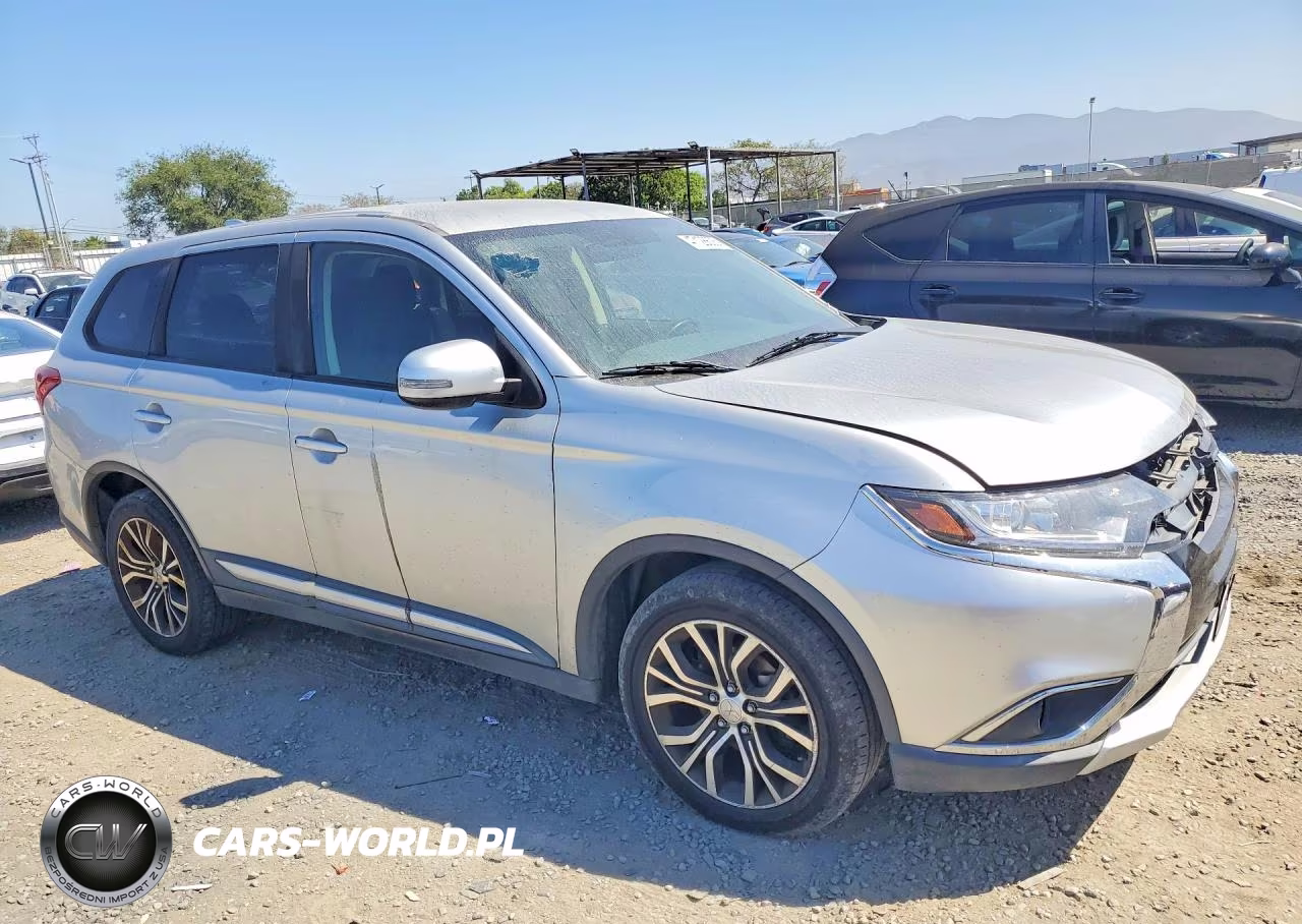 2018 Mitsubishi Outlander Se VIN:JA4AZ3A38JZ055386 - 4