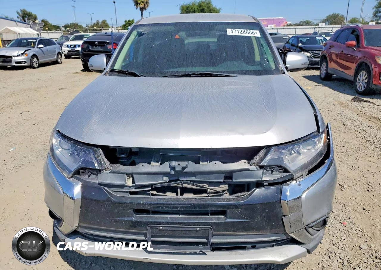 2018 Mitsubishi Outlander Se VIN:JA4AZ3A38JZ055386 - 5