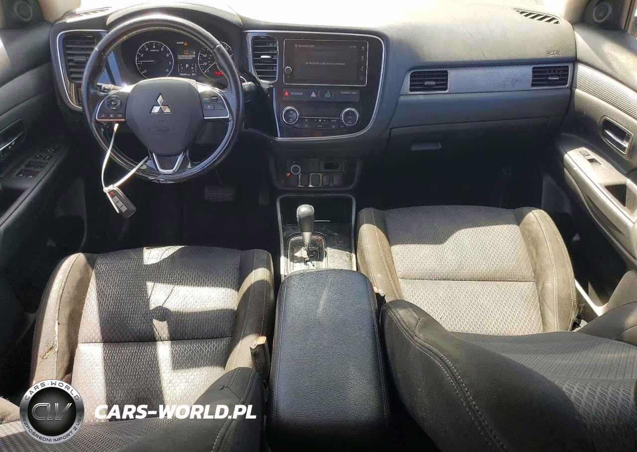 2018 Mitsubishi Outlander Se VIN:JA4AZ3A38JZ055386 - 8
