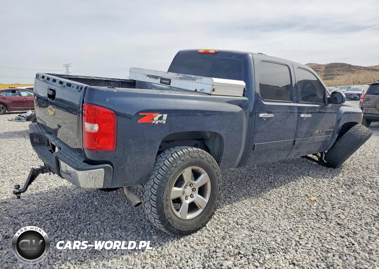 2007 Chevrolet Silverado K1500 Crew Cab VIN:2GCEK13M471603648 - 3