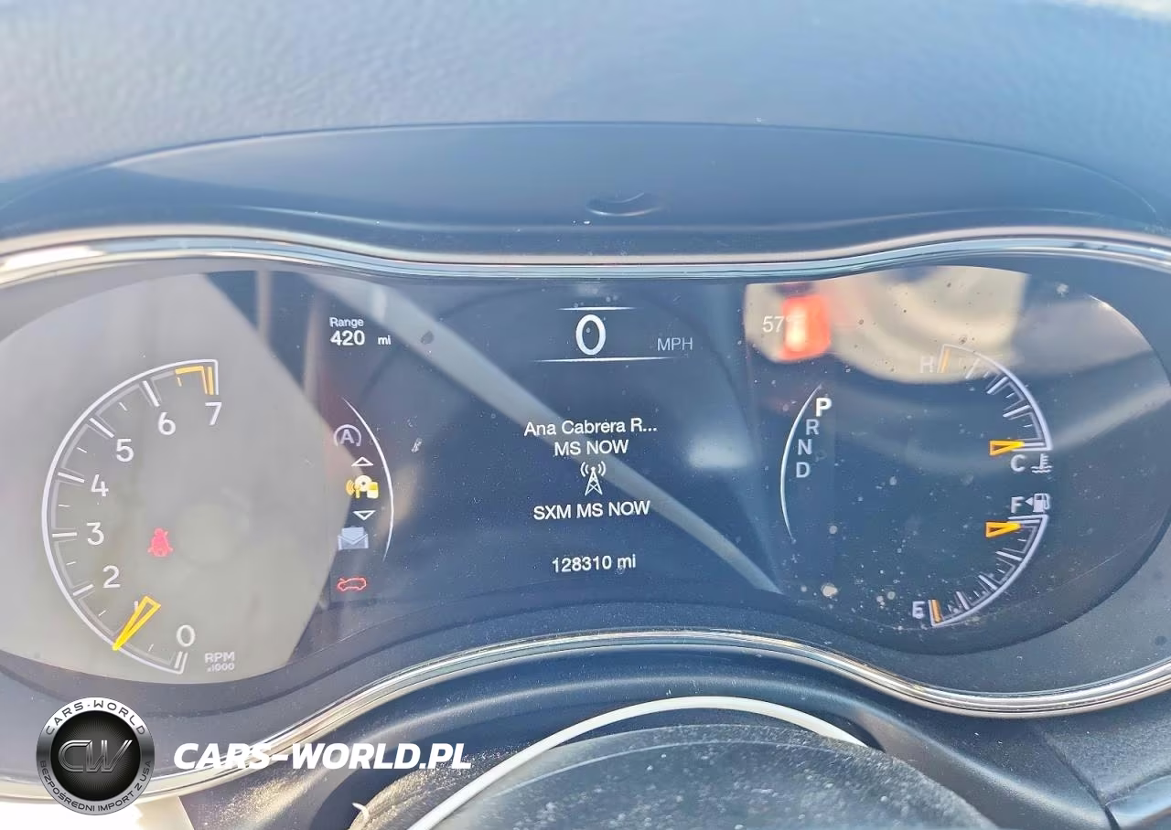 2019 Jeep Grand Cherokee Laredo VIN:1C4RJFAG9KC611133 - 9