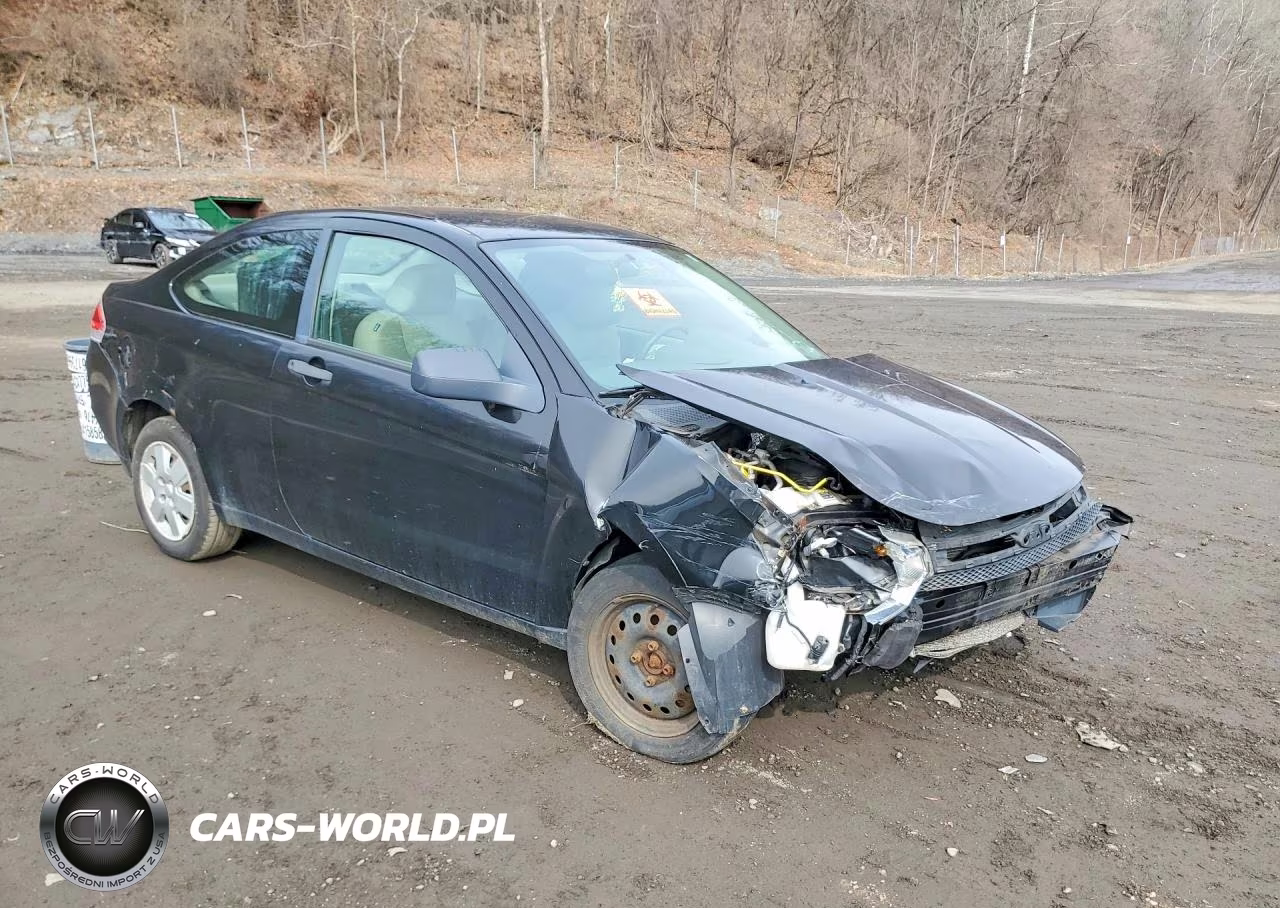 2008 Ford Focus S VIN:1FAHP32N68W299842 - 4