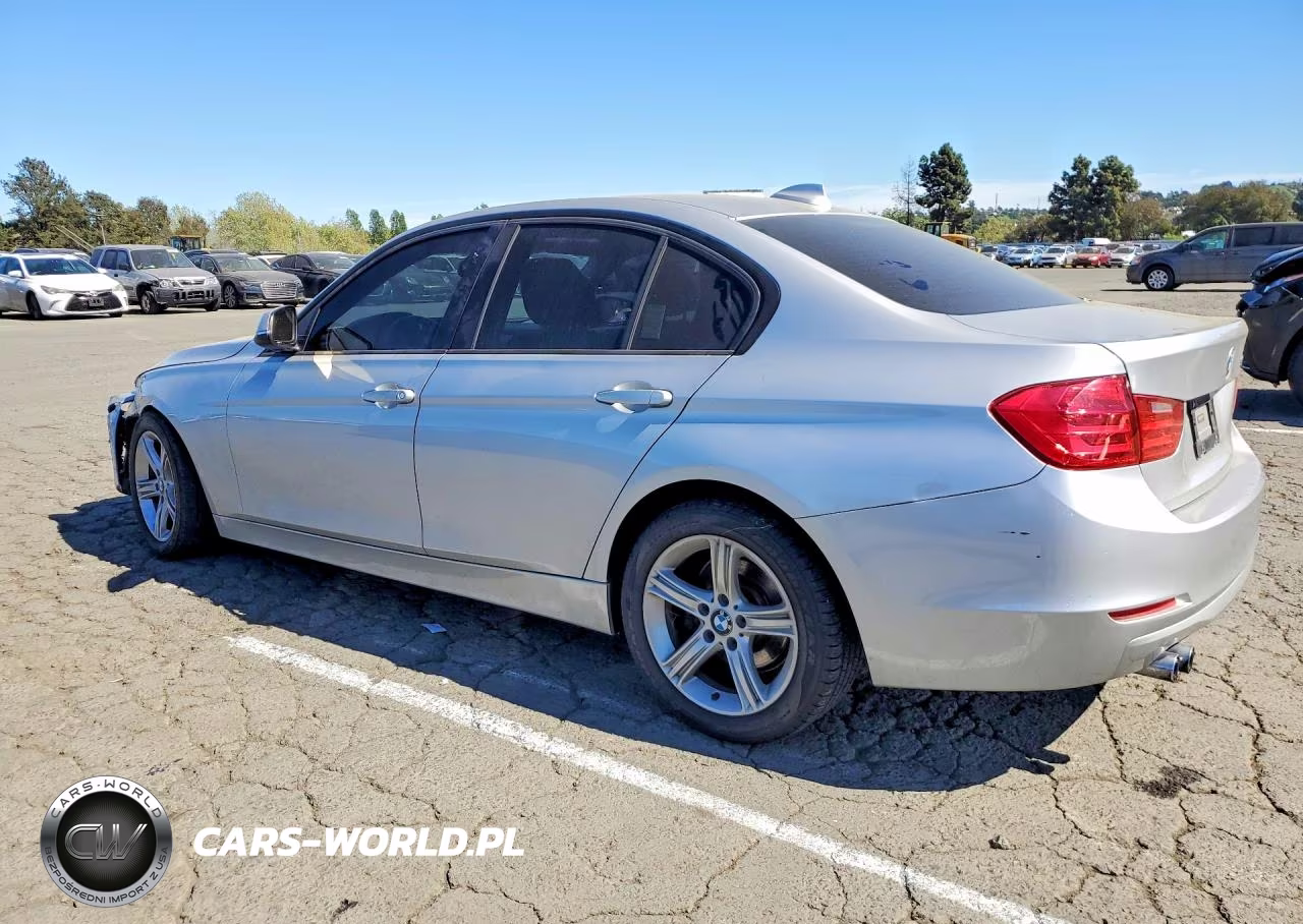 2013 BMW 3 Series VIN:WBA3A5C5XDF359578 - 2