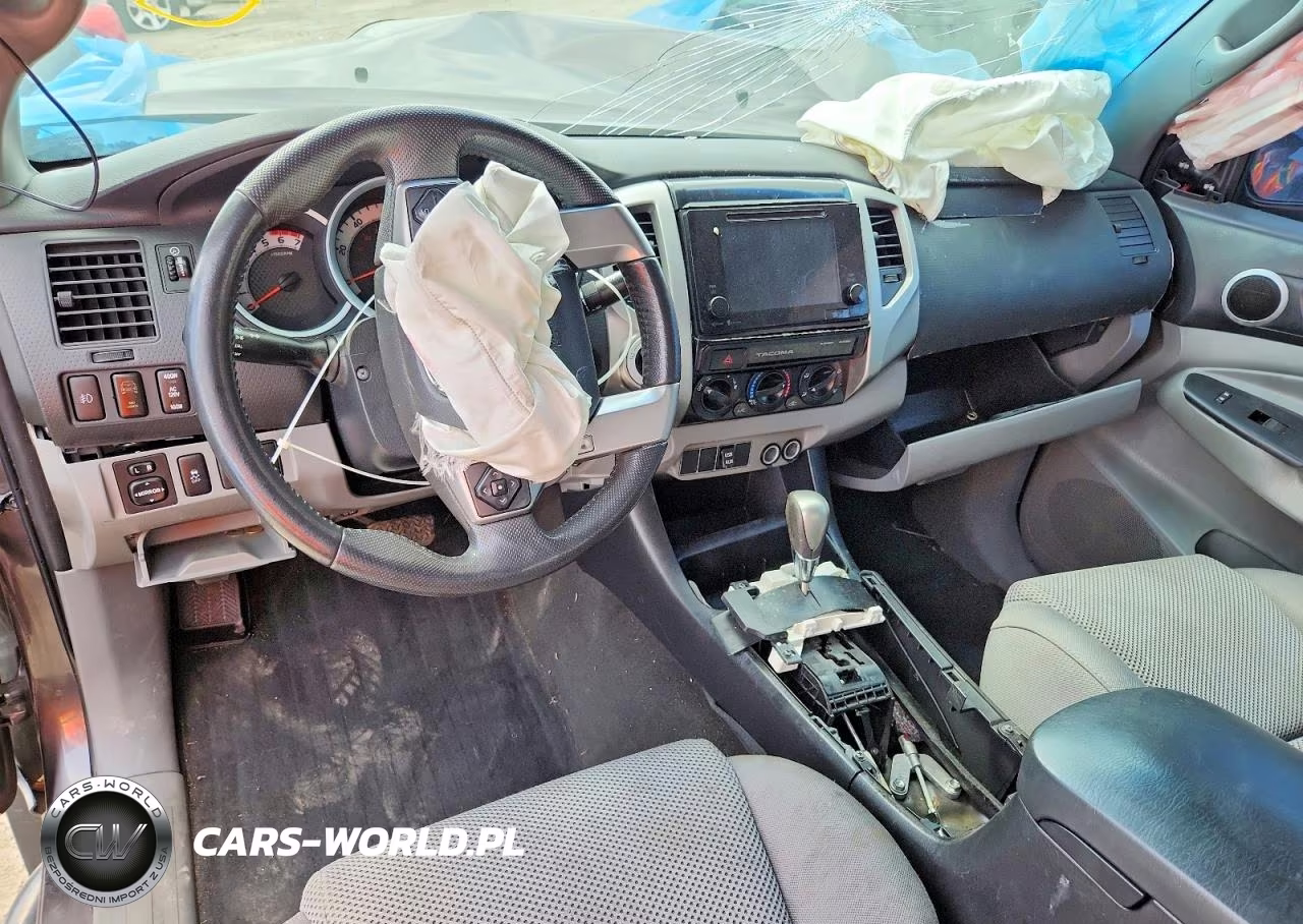 2015 Toyota Tacoma V6 VIN:5TFUU4EN0FX132743 - 8