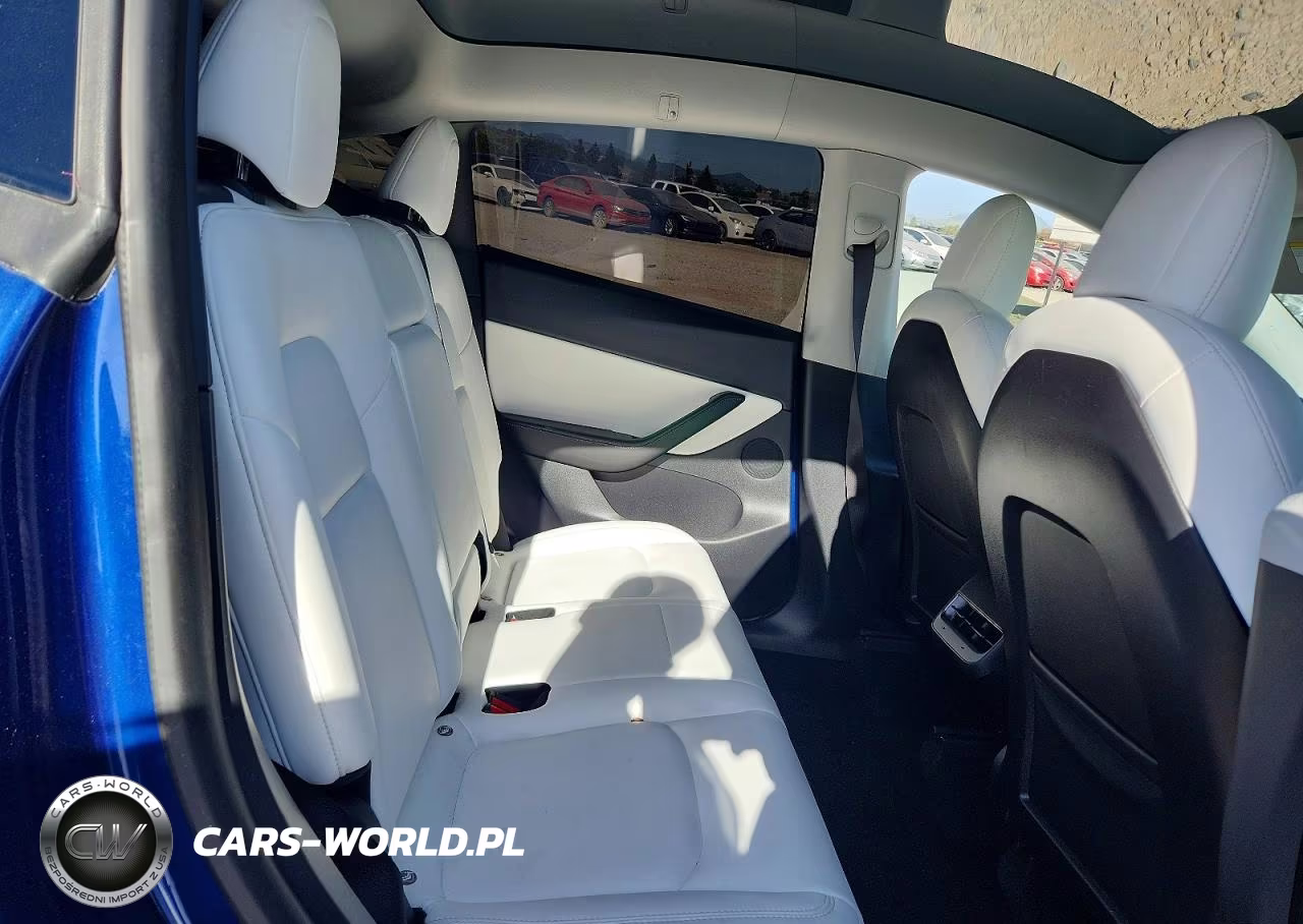 2021 Tesla Model Y VIN:5YJYGDEE2MF158406 - 10