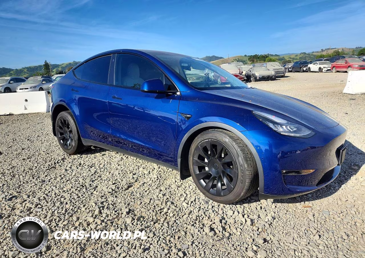 2021 Tesla Model Y VIN:5YJYGDEE2MF158406 - 4