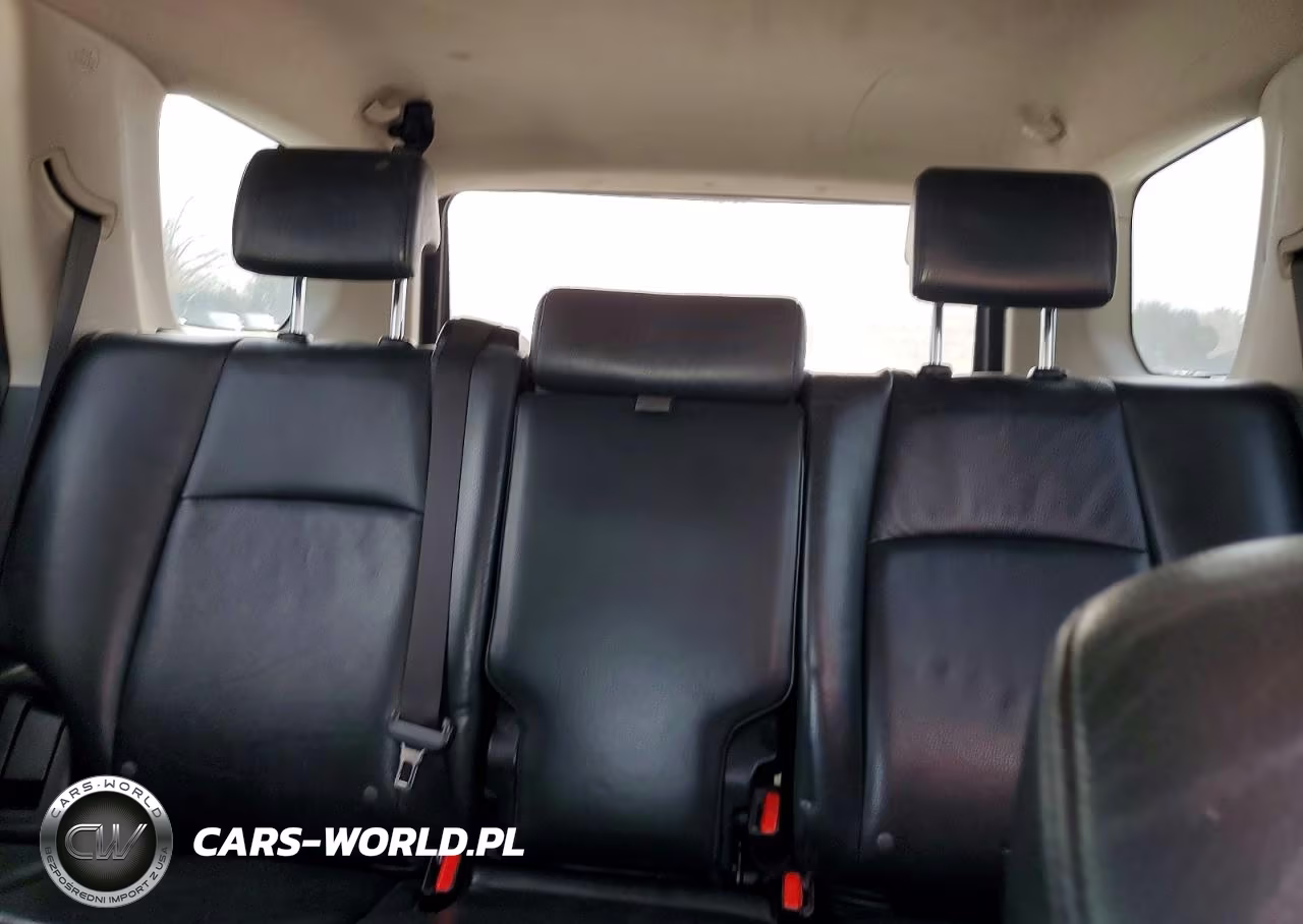 2010 Toyota 4Runner Limited VIN:JTEBU5JRXA5007562 - 10
