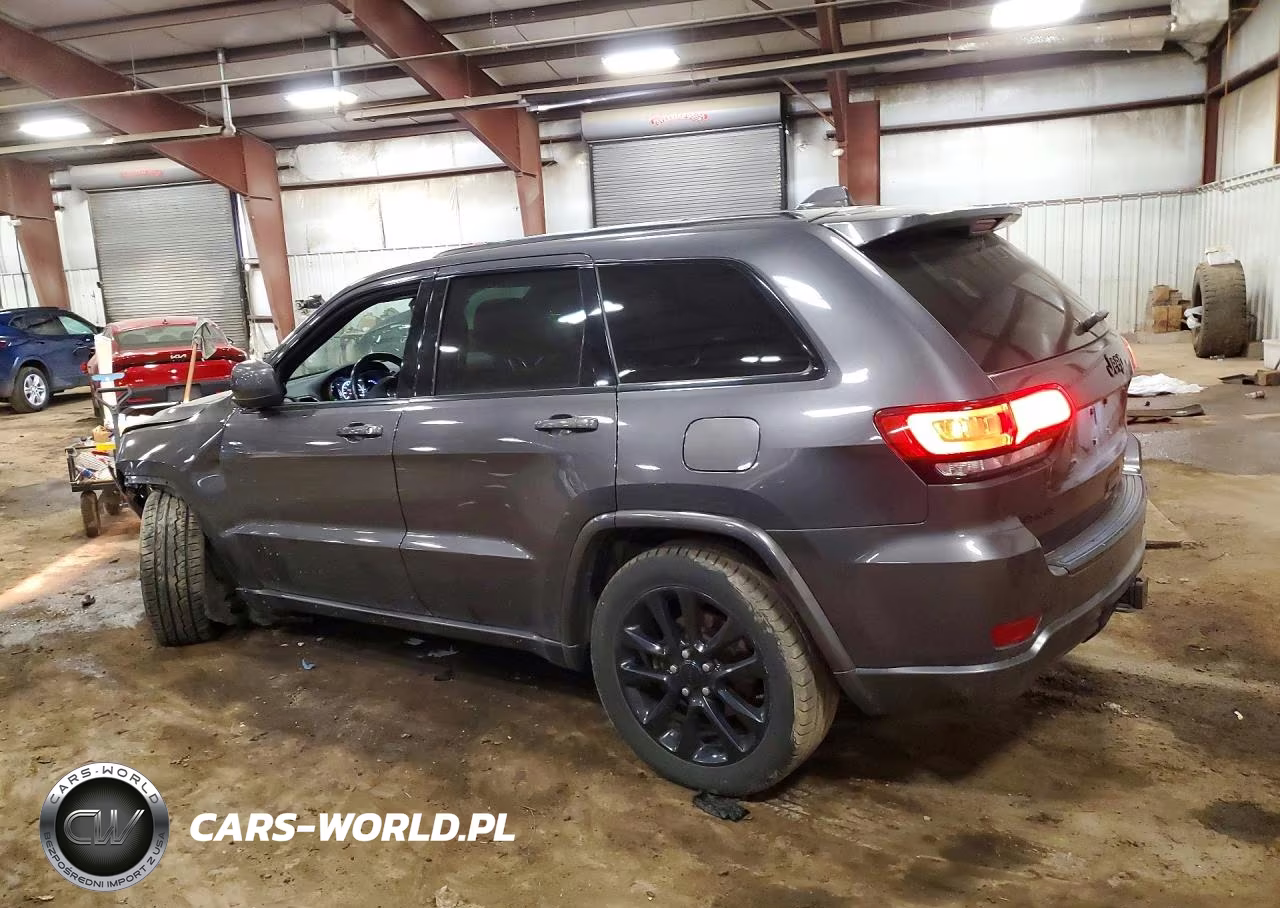2017 Jeep Grand Cherokee Laredo VIN:1C4RJFAG3HC840206 - 2