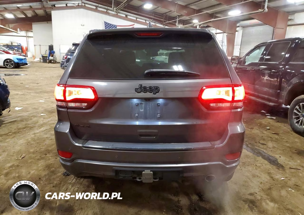 2017 Jeep Grand Cherokee Laredo VIN:1C4RJFAG3HC840206 - 6