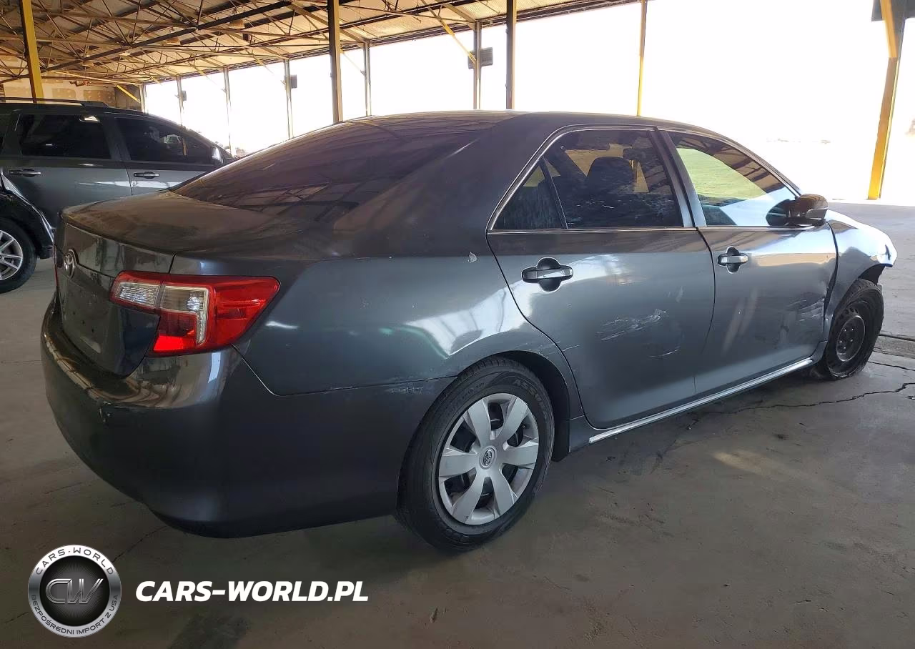 2014 Toyota Camry Le VIN:4T4BF1FK8ER437736 - 3
